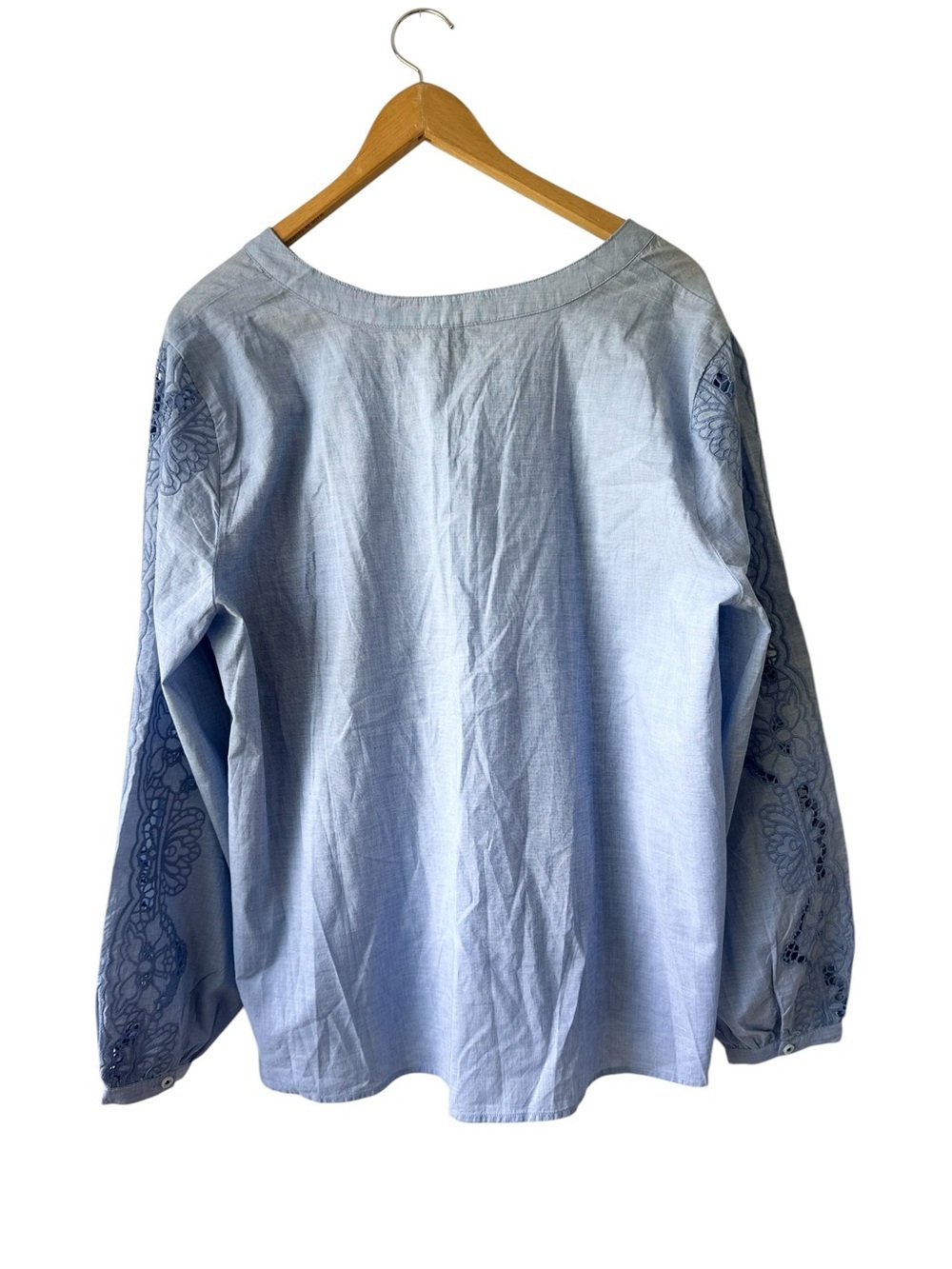 Talbot’s EMBROIDERED CHAMBRAY TOP NWT XL - Picture 3 of 8